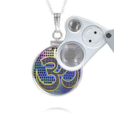 Nano Gita Om Pendant set includes 18